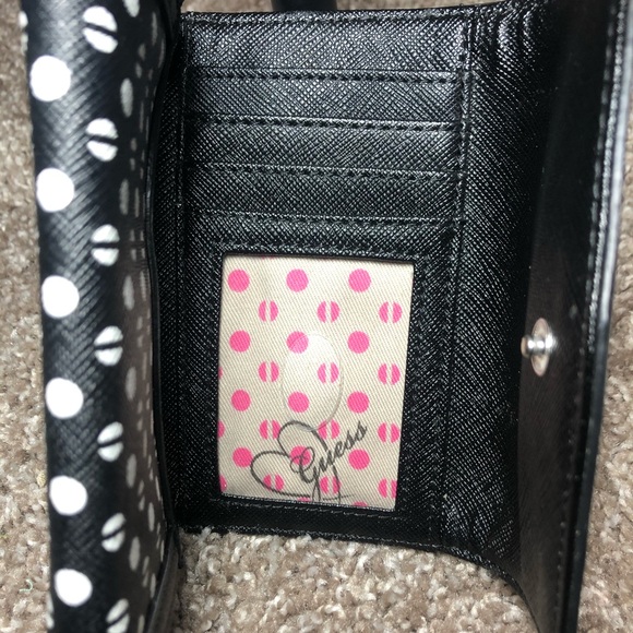 Small GUESS Pocket Trifold Wallet - Picture 4 of 9